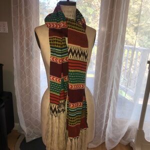 Multicolor Patterned Scarf 🧣
